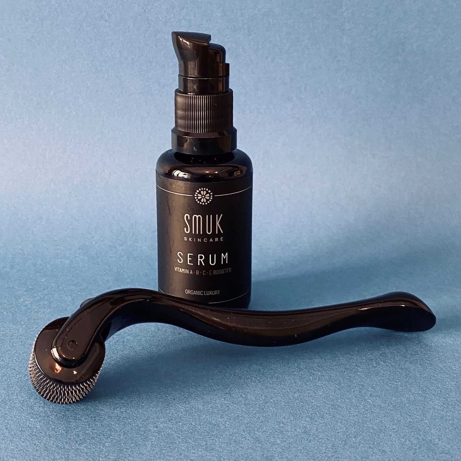 Smuk skincare serum og vitamin booster derma roll beauty tool
