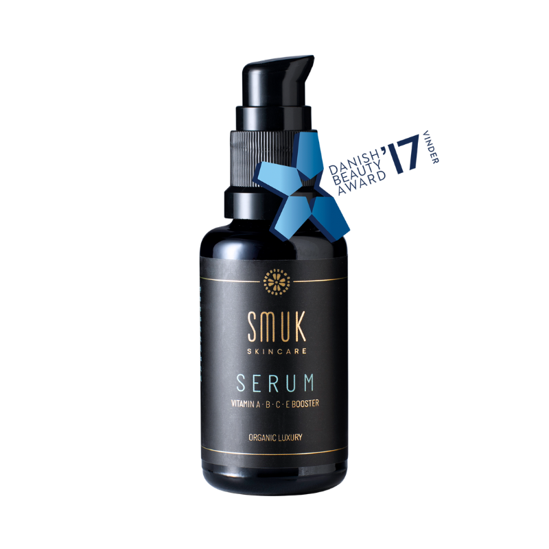Sort flaske med SMUK skincare prisvindende vitaminserum